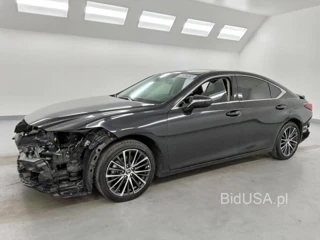 LEXUS ES 300H BASE