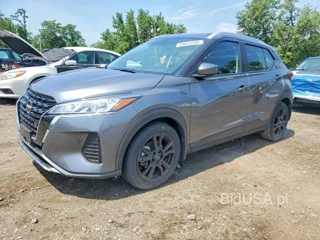 NISSAN KICKS SV