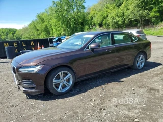 VOLVO S90 T5 MOMENTUM
