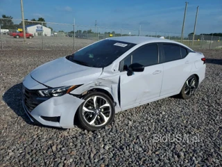 NISSAN VERSA SR