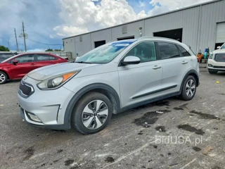 KIA NIRO LX