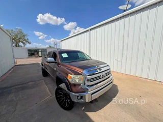 TOYOTA TUNDRA CREWMAX PLATINUM