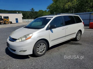 TOYOTA SIENNA XLE LIMITED