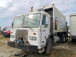 PETERBILT 320
