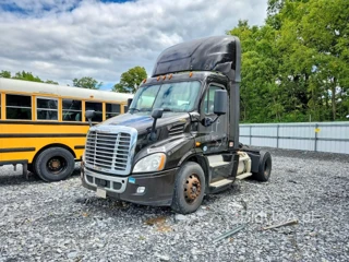 FREIGHTLINER CASCADIA