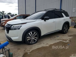NISSAN PATHFINDER PLATINUM