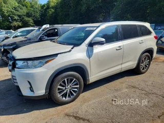 TOYOTA HIGHLANDER XLE