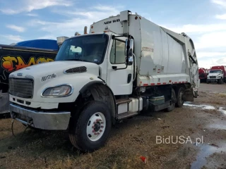 FREIGHTLINER M2
