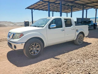 NISSAN FRONTIER SL
