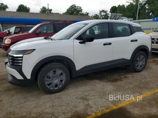 NISSAN KICKS S