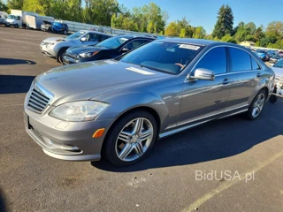 MERCEDES-BENZ S 550