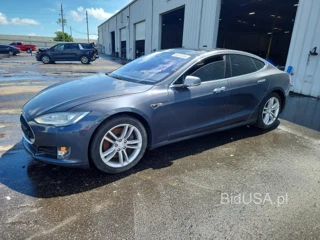 TESLA MODEL S 85