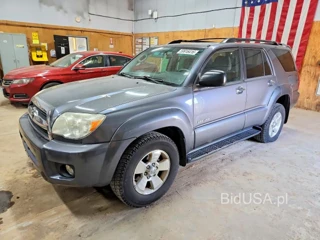 TOYOTA 4RUNNER SR5