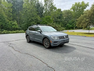 VOLKSWAGEN TIGUAN SE
