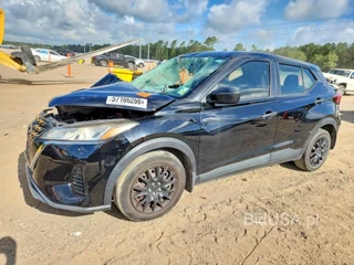 NISSAN KICKS S