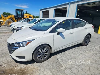 NISSAN VERSA SV