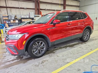 VOLKSWAGEN TIGUAN SE