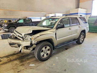 TOYOTA 4RUNNER SR5