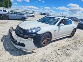 PORSCHE PANAMERA 2