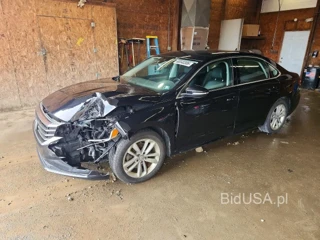 VOLKSWAGEN PASSAT SE