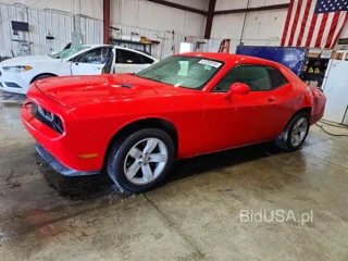 DODGE CHALLENGER SXT