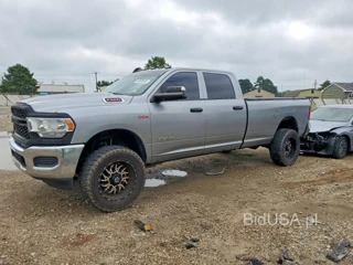RAM 2500 TRADESMAN