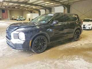 MITSUBISHI OUTLANDER SE