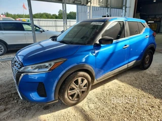 NISSAN KICKS S