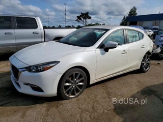 MAZDA 3 TOURING