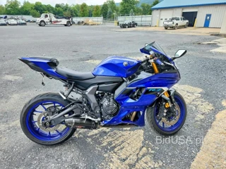 YAMAHA YZFR7