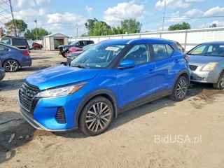 NISSAN KICKS SV