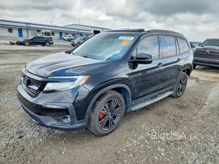 HONDA PILOT BLACK