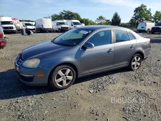 VOLKSWAGEN JETTA SE