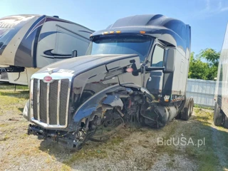 PETERBILT 579