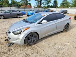 HYUNDAI ELANTRA GLS