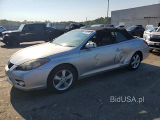 TOYOTA CAMRY SOLARA SLE V6