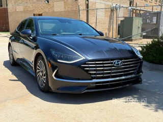HYUNDAI SONATA HYBRID