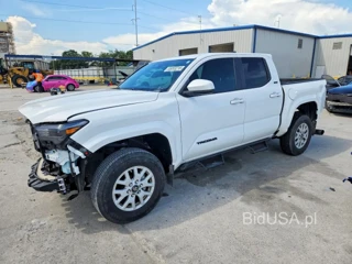 TOYOTA TACOMA SR5