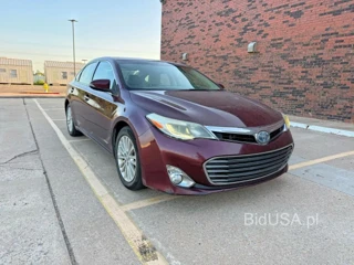 TOYOTA AVALON HYBRID LIMITED