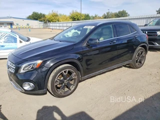 MERCEDES-BENZ GLA 250 4MATIC