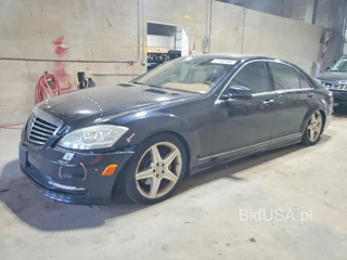 MERCEDES-BENZ S 550 4MATIC