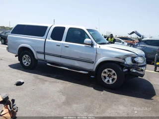 TOYOTA TOYOTA TUNDRA SR5 V8