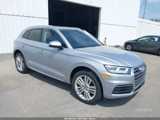 AUDI AUDI Q5 2.0T PREMIUM/2.0T TECH PREMIUM