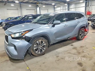 TOYOTA HIGHLANDER XLE
