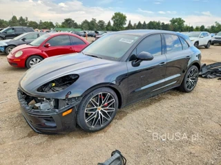 PORSCHE MACAN S