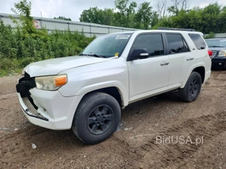 TOYOTA 4RUNNER SR5
