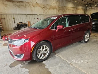 CHRYSLER PACIFICA TOURING PLUS