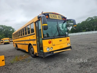 THOMABUSES BUS