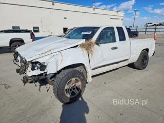 DODGE DAKOTA SLT