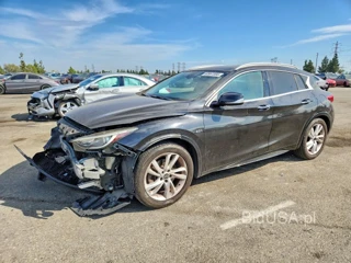 INFINITI QX30 LUXE
